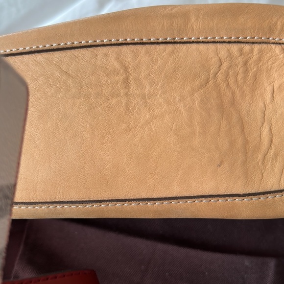 Authentic Coach beige and brown shoulder bag. - Picture 5 of 14